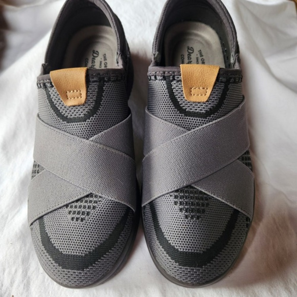 Dearfoams Comfort Womens Grey Knit Crisscross‎ Slip On Sneakers Shoes Size 6